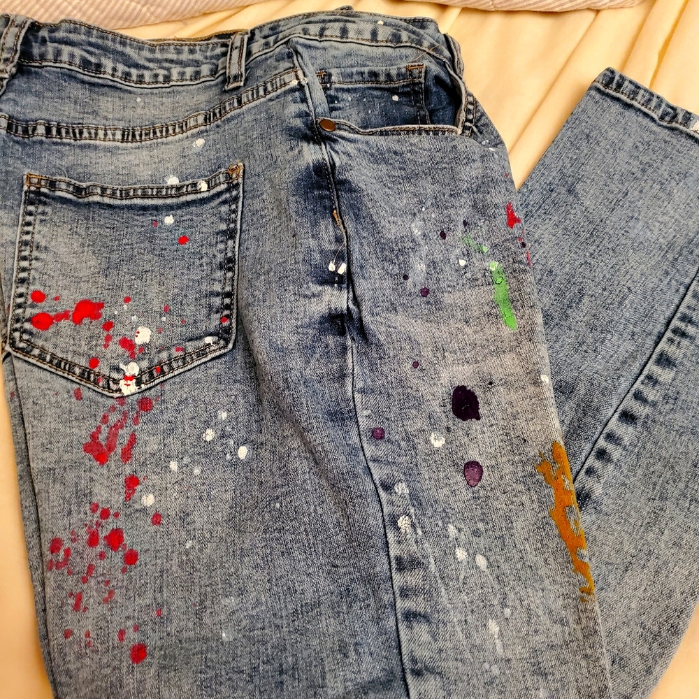 EASEL BRAND PAINT SPLATTER SKINNY JEANS SMALL